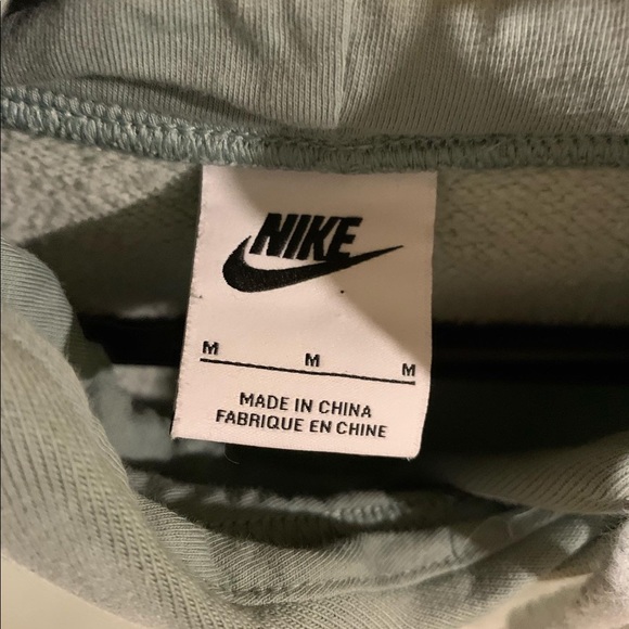 Nike Cropped Sweater Women’s - Picture 5 of 5